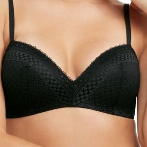 Maidenform, convertible straps, modern neckline, Wireless support bra, lace